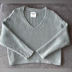 Abercrombie V Neck Sweater
